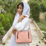 کیف دوشی بزگ لاریسا